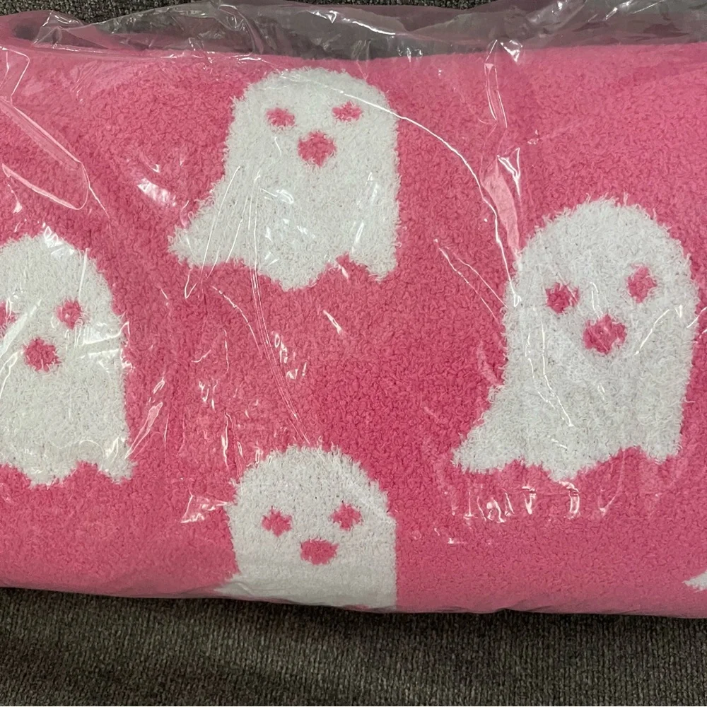 NEW NWT Cupcakes and Cashmere Knit Pink Ghost Pillow Halloween Viral